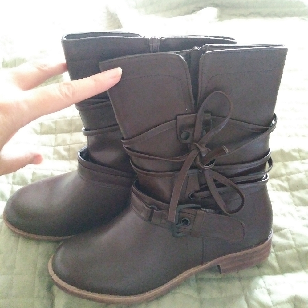 Vegan leather booties Size 8